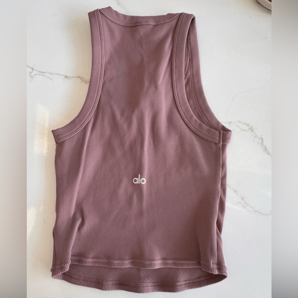 Alo Yoga Goddess Ribbed Go To Tank - Smoky Quartz - Picture 4 of 4
